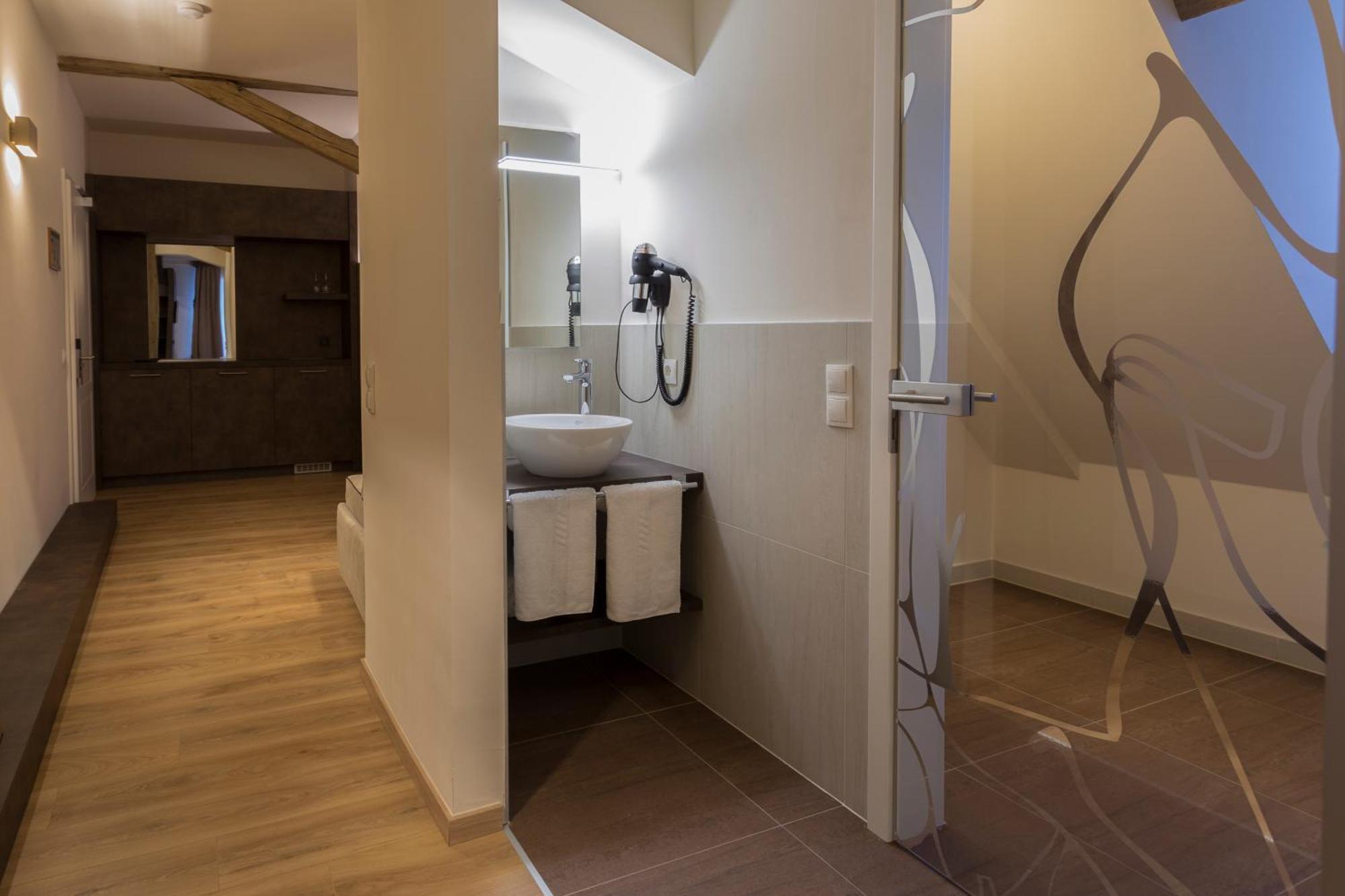 Hotel-Jakobslust Grünstadt Pokoj fotografie