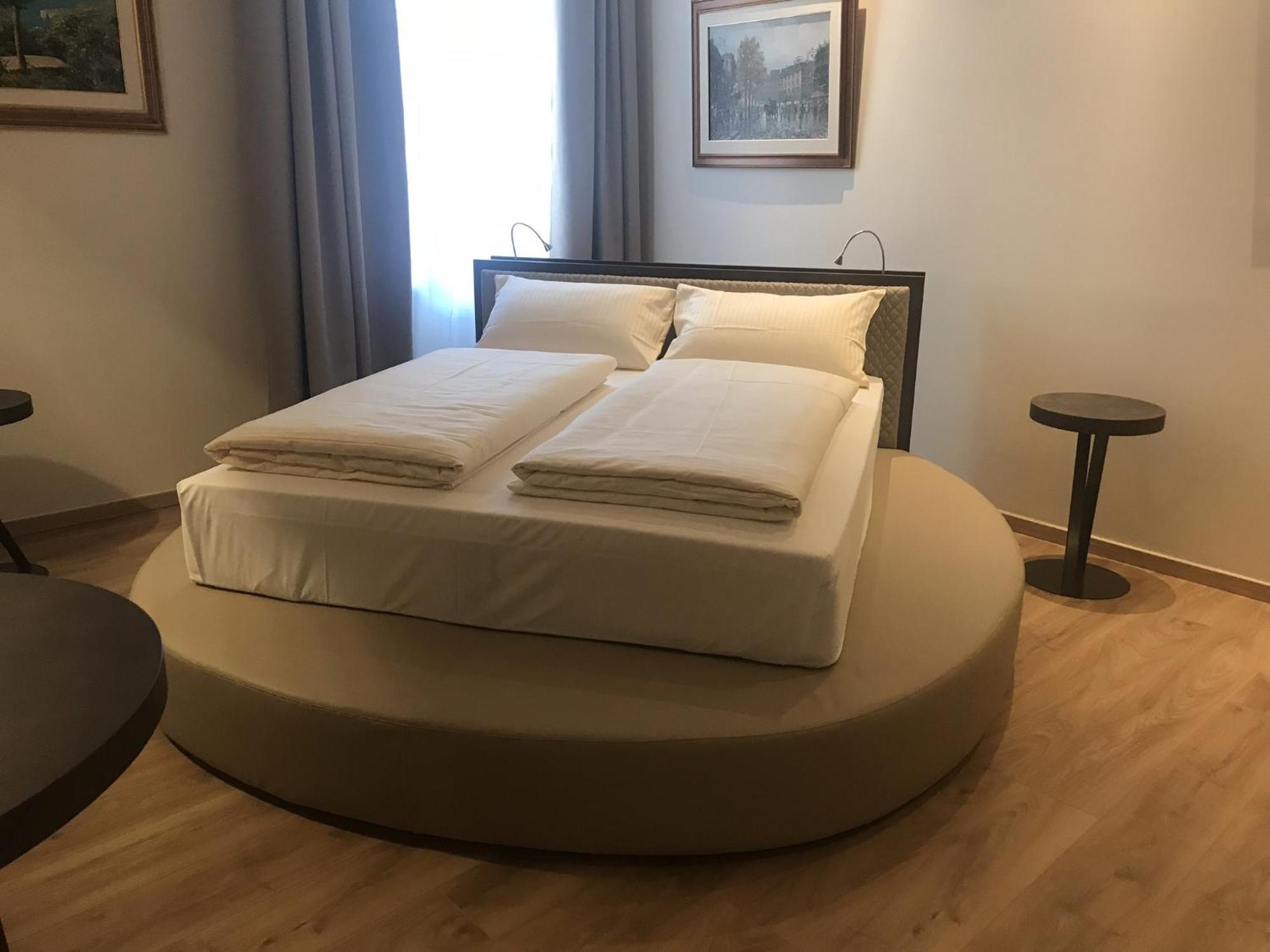 Hotel-Jakobslust Grünstadt Pokoj fotografie